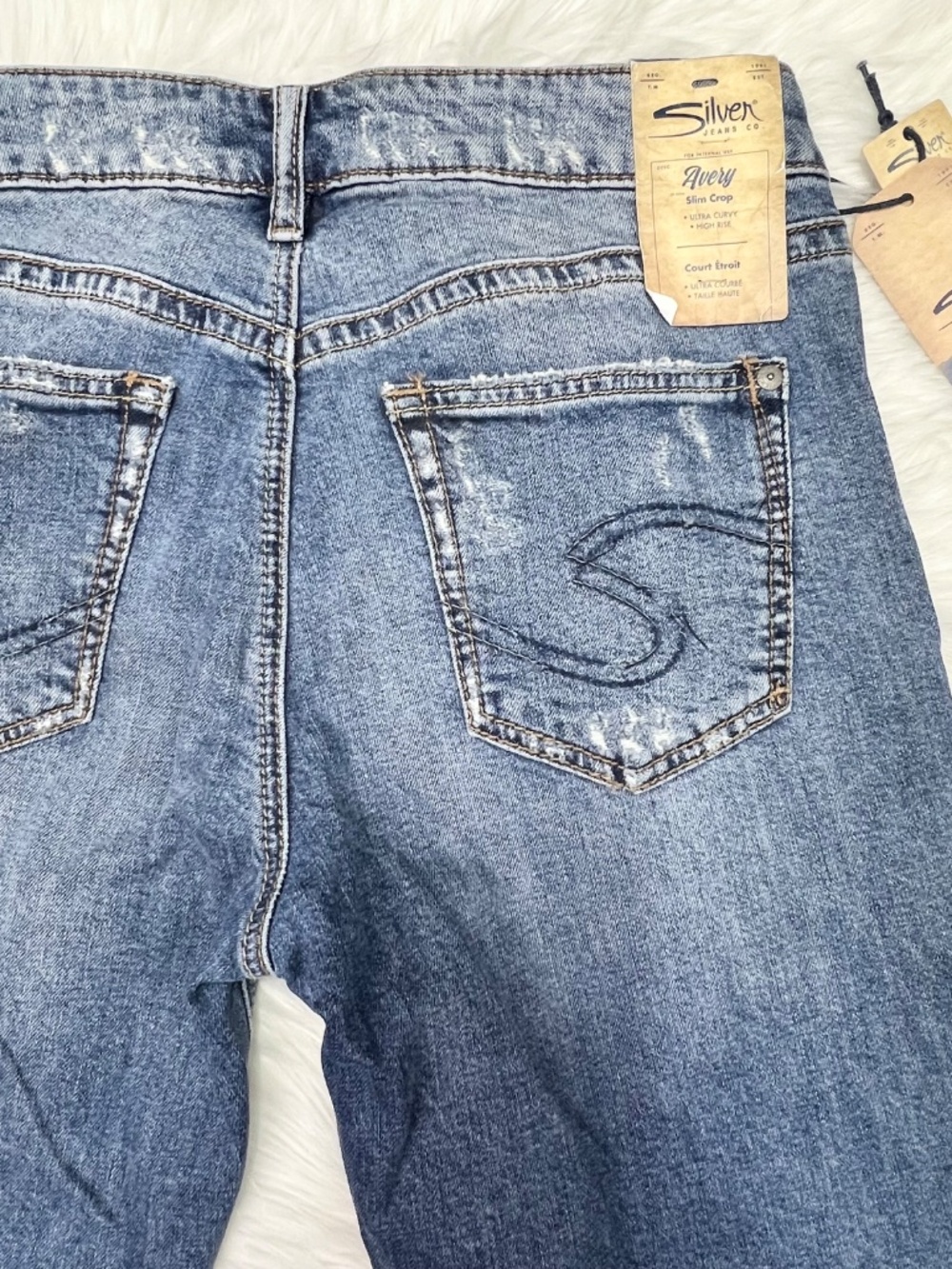 NWT🤩 |•SILVER JEANS•| Avery Slim Crop Jeans Size 27 - Picture 4 of 11